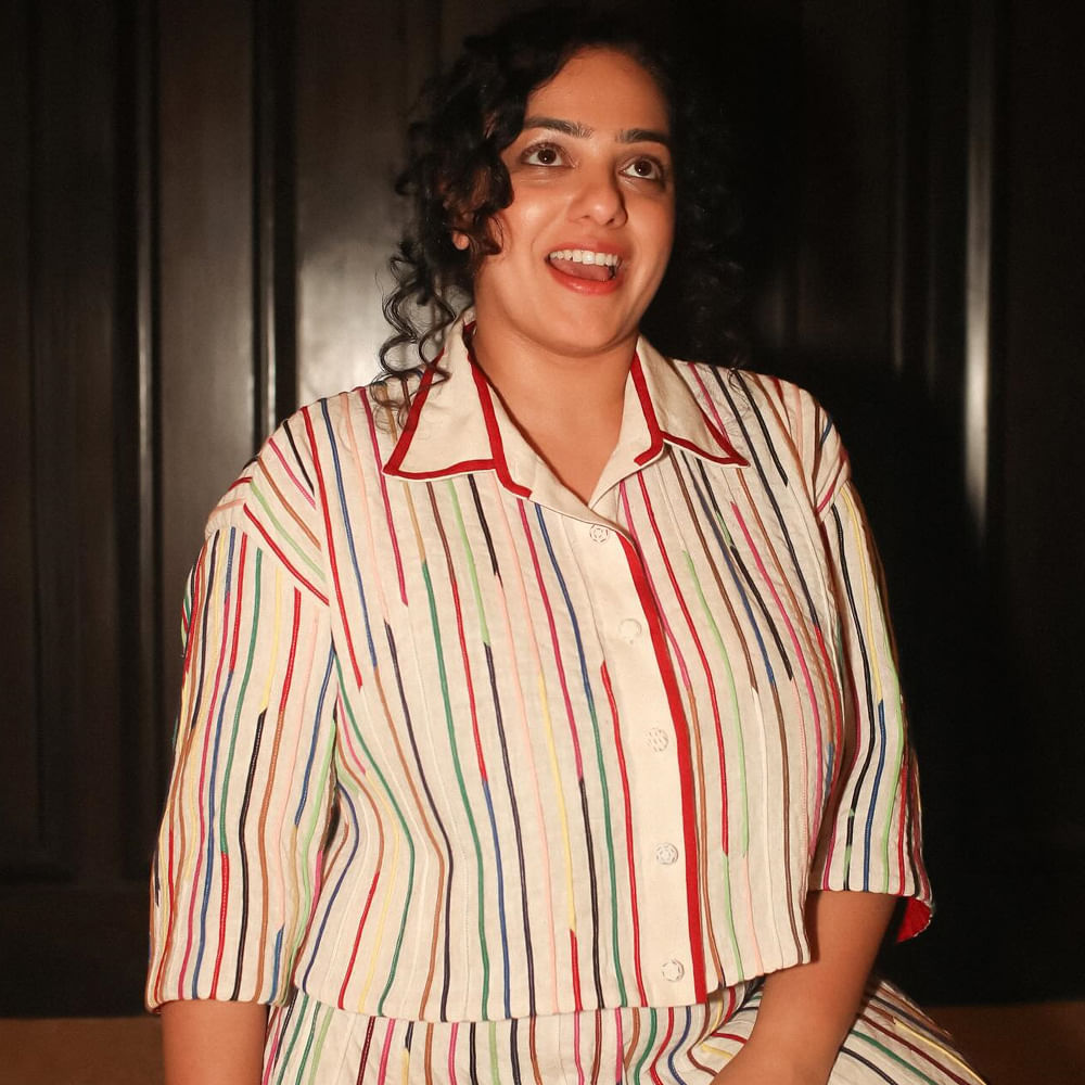 పరోటా మాస్టర్గా విజయ్ సేతుపతి, ఆయన భార్యగా నిత్యామీనన్ చేస్తున్న సందడి ఆల్రెడీ ఆడియన్స్ కి రీచ్ కావడం మొదలైంది. సో, ఈ సినిమా రిలీజ్ కోసం మేం వెయిటింగ్ అంటూ పచ్చజెండా చూపిస్తున్నారు ఫ్యాన్స్.