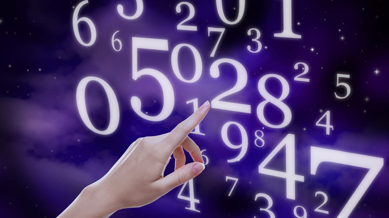 ఐదవ తేదీలో జన్మించిన వారు తమ జీవితంపై ఒక మంచి క్లారిటీతో ఉంటారంట. ముందే తమ భవిష్యత్తుగు సంబంధించిన ప్రణాళిక రూపొందించుకొని దాని ప్రకారం ముందుకు సాగుతారంట. అంతే కాకుండా ఈ తేదీలో జన్మించిన వారికి కష్టపడే తత్వ కూడా ఎక్కువే ఉంటుందని చెబుతున్నారు నిపుణులు.