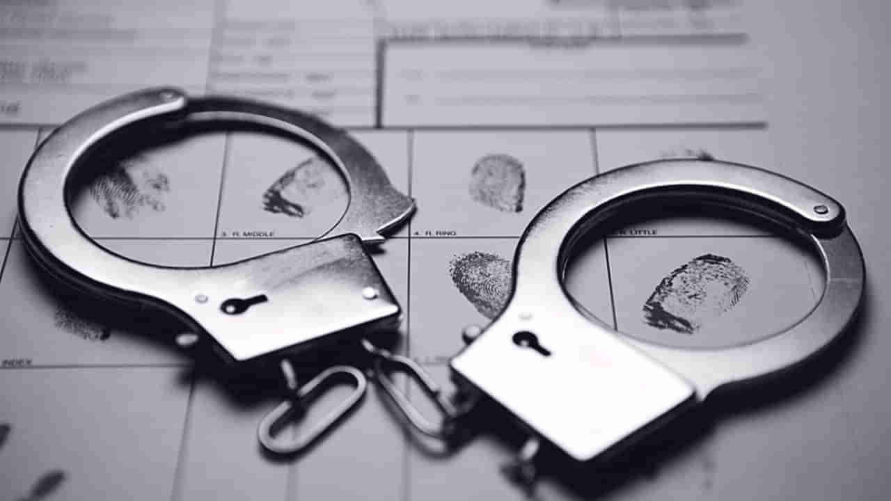 Delhi robbery: సినిమా లెవెల్‌ సీన్‌.. కోట్లు కొట్టేసిన గ్యాంగ్‌.. ఏం జరిగిందో మీరు అస్సలు ఊహించలేరు!