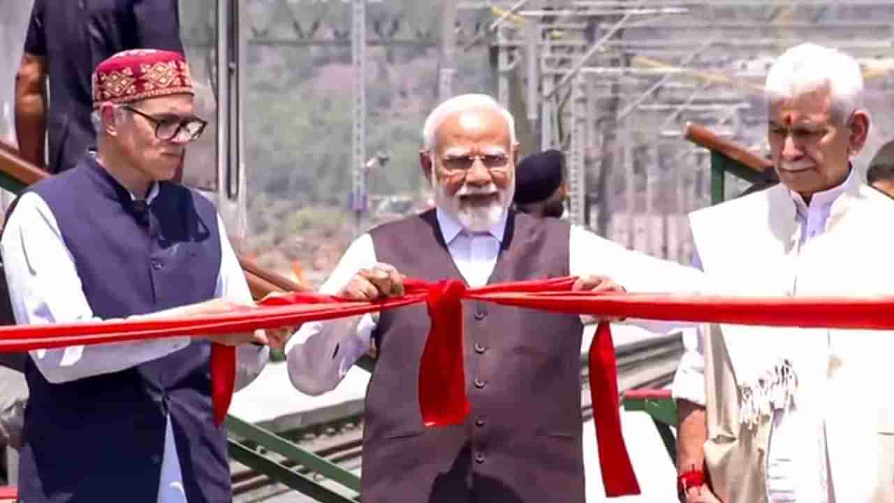 బ్రిటిష్ వారు చేయలేనిది నరేంద్ర మోదీ చేశారు.. ప్రధానిని ప్రశంసించిన ఒమర్ అబ్దుల్లా