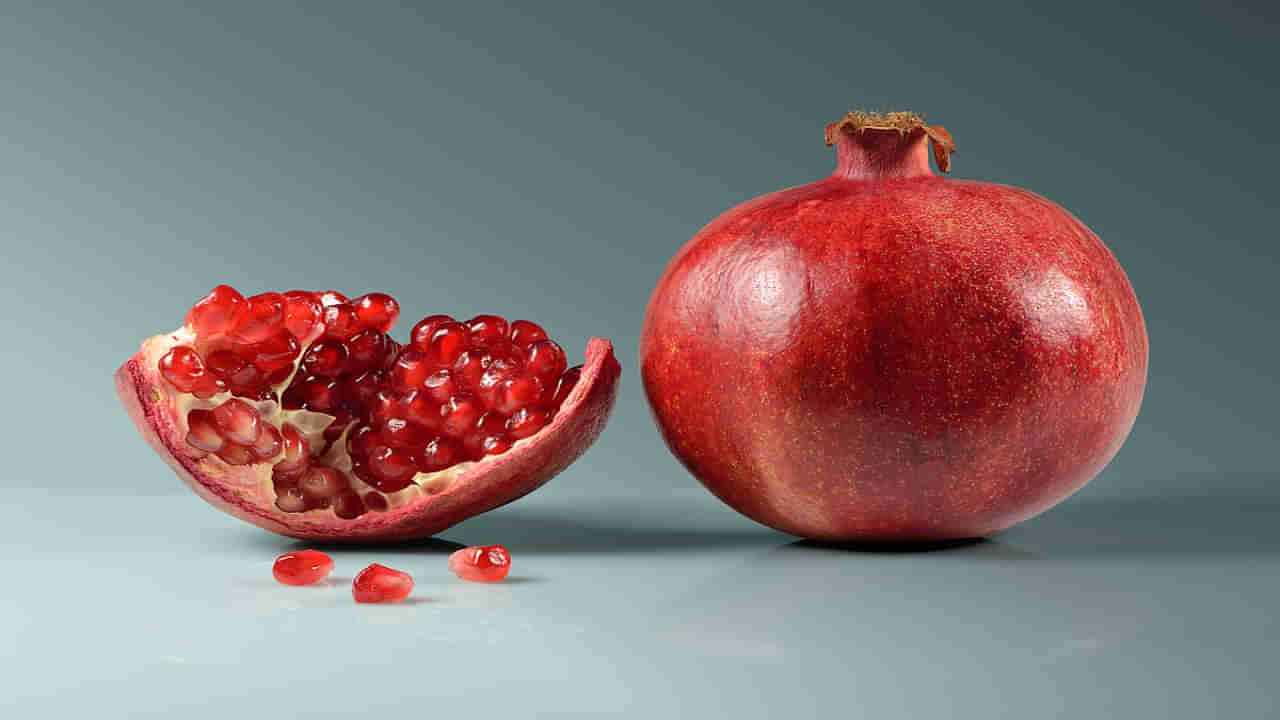 Pomegranate: రోజుకో దానిమ్మ తింటే ఇన్ని లాభాలా.. ఆ పేషెంట్లకు ఈ పండు ఓ వరం..
