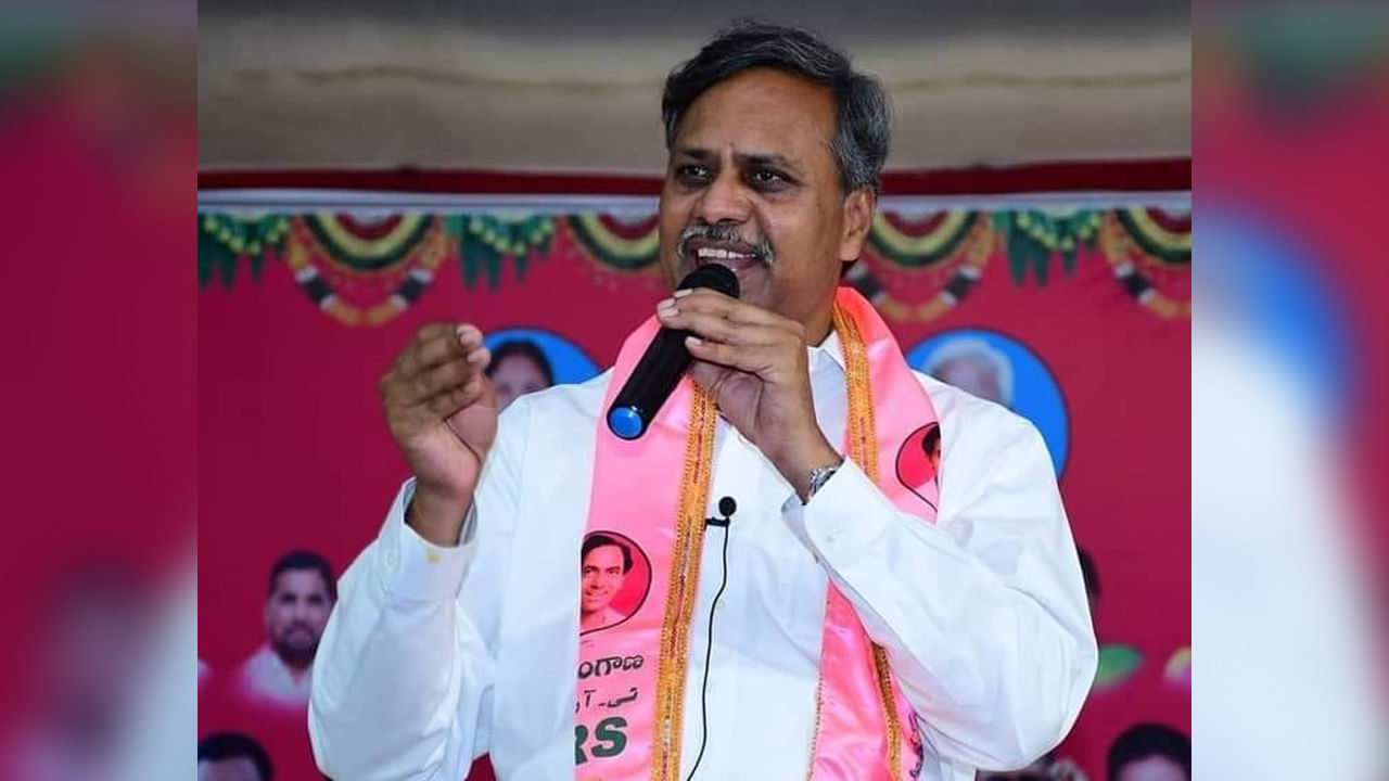 Palla Rajeshwar Reddy: కేసీఆర్ నివాసంలో జారిపడిన ఎమ్మెల్యే పల్లా రాజేశ్వర్రెడ్డి.. హాస్పిటల్కు తరలింపు !