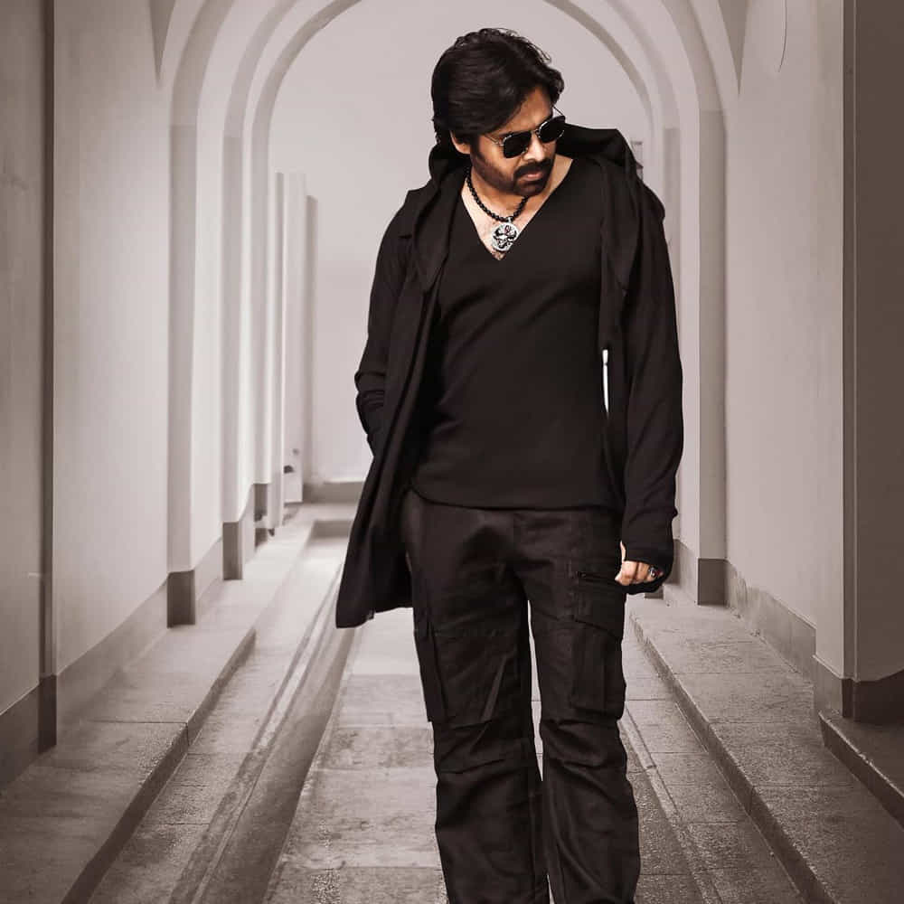 ఓజీకి ఫుల్స్టాప్ పెట్టేశారు. ఉస్తాద్ భగత్సింగ్ని లైన్లో పెట్టారు. ఇక కమిట్ అయిన సినిమాల్లో సురేందర్ రెడ్డికి మాత్రం కాల్షీట్ ఇవ్వాల్సి ఉంది. ఈ క్రమంలోనే ధనుష్ మాటలు పవర్స్టార్ లైనప్ మీద ఇంట్రస్టింగ్ బజ్ క్రియేట్ చేస్తున్నాయి.