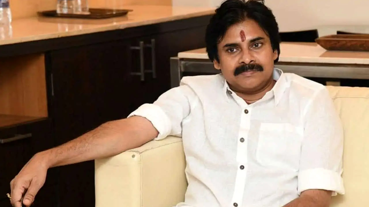 Pawan Kalyan: గొప్పమనసు చాటుకున్న పవన్.. నిర్మాతకు అడ్వాన్స్ తిరిగి ఇవ్వనున్న పవర్ స్టార్ !