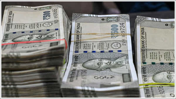 Personal Finance: ఈ ఉద్యోగి కేవలం 18 నెలల్లోనే లక్షాధికారి అయ్యాడు.. ఎలా? డబ్బు సంపాదనకు చిట్కాలు
