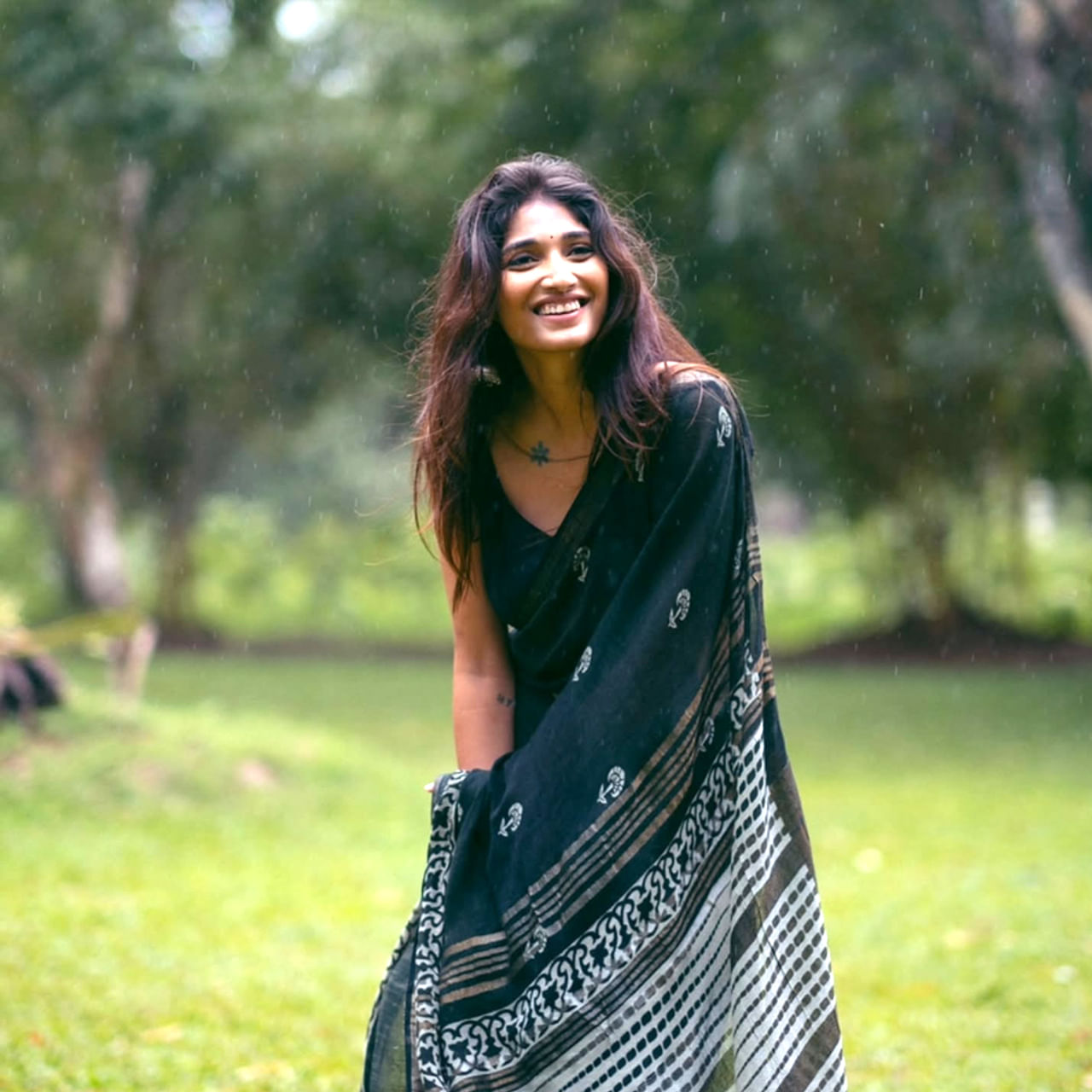 ప్రియా వడ్లమాని.. టాలీవుడ్ ఇండస్ట్రీలో ఒకప్పుడు సూపర్ హిట్ అయిన సినిమాతో మెప్పించింది ఓ హీరోయిన్. చిన్న సినిమాగా ఎలాంటి హడావిడి లేకుండా విడుదలై భారీ విజయాన్ని అందుకున్న ఆ సినిమాలో రొమాంటిక్ సన్నివేశాల్లో రెచ్చిపోయి మరీ నటించింది. ఫస్ట్ మూవీతోనే కుర్రకారుకు నిద్రలేకుండా చేసింది. 