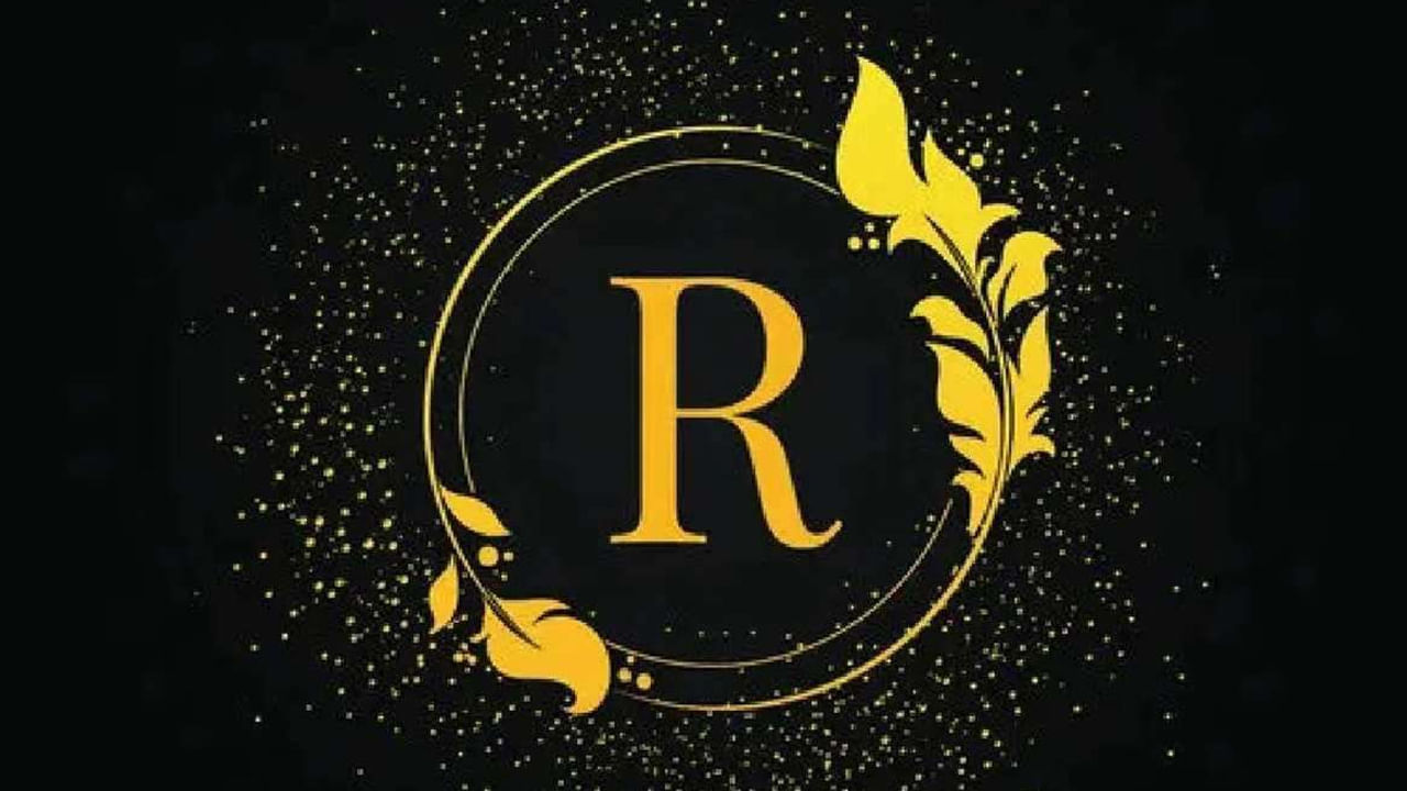  సంఖ్యాశాస్త్రం ప్రకారం, R సంఖ్య 2 ద్వారా ప్రాతినిధ్యం వహిస్తుంది. సంఖ్యాశాస్త్రం సంఖ్య 2 చంద్రునిచే పాలించబడుతుంది. జ్యోతిషశాస్త్రం ప్రకారం ఇది చిత్త నక్షత్రం కిందకు వస్తుంది, అలాగే ఇది తుల రాశిచక్రానికి చెందినది. ఈ ఆర్ లెటర్‌తో ఎవరి పేరు అయితే మొదలవుతుందో వారు ధైర్యం, మంచి అభిరుచితో పాటు, జీవితంలో ఆనందం, విలాసాలకు అధిక ప్రియారిటీ ఇస్తారంట. ముఖ్యంగా తమ జీవితాన్ని సంతృప్తిగా గడపడానికి ఎక్కువ ఇష్టపడుతారంటున్నారు జ్యోతిష్య శాస్త్ర నిపుణులు. 