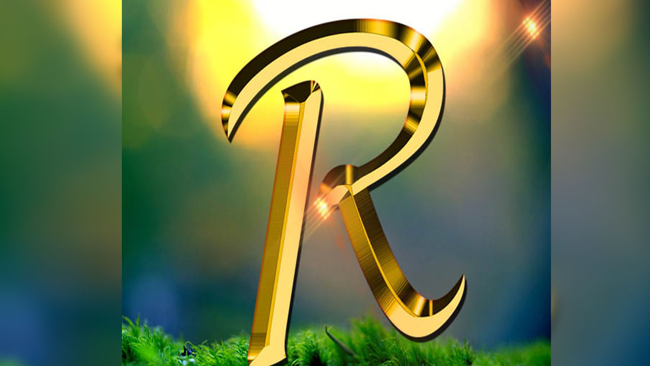  న్యూమరాలజీ ప్రకారం చాలా విషయాలు తెలుసుకోవచ్చు. ఒక వ్యక్తి పేరు అనేది ఆ వ్యక్తిపై అనేక ప్రభావాలను చూపిస్తుంది. ముఖ్యంగా అది ఆ వ్యక్తి స్వభావం, ఆలోచనలు, వ్యక్తిత్వాన్ని ప్రతిభింబిస్తుంది. అయితే ప్రతి ఒక్కరి పేరులో ఏదో తెలియని శక్తి దాగి ఉంటుంది. అది వారి జీవితాన్ని చాలా ప్రభావితం చేస్తుంది. అందుకే తల్లిదండ్రులు తమ పిల్లలకు పేరు పెట్టే సమయంలో ఎంతో ఆలోచించి, మంచి పేరు పెడుతుంటారు. అందుకే  వారి జీవితంపై సానుకూల ప్రభావం చూపే   అక్షరంతో పేరు పెడుతారు. అయితే ఈ రోజు మనం Rఅనే లెటర్‌తో పేరు మొదలయ్యే వ్యక్తుల వ్యక్తిత్వం, వైవాహిక జీవితం గురించి తెలుసుకుందాం.