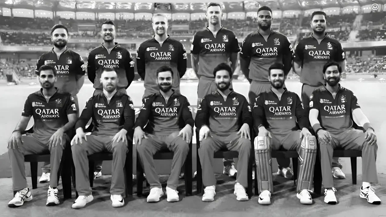 No sale of RCB, Clarifies United Spirits: రాయల్ ఛాలెంజర్స్ బెంగళూరు (RCB) ఐపీఎల్ ఫ్రాంచైజీని అమ్ముతున్నట్లు మీడియాలో వచ్చిన వార్తలను యునైటెడ్ స్పిరిట్స్ లిమిటెడ్ (USL) ఖండించింది. RCB జట్టును అమ్ముతున్నట్లు వస్తున్న వార్తలు శుద్ధ అబద్ధం, ఊహాగానాలు మాత్రమేనని తెలిపారు. RCB యజమాని యునైటెడ్ స్పిరిట్స్ ఒక పత్రికా ప్రకటన ద్వారా జట్టును అమ్మడం లేదంటూ స్పష్టం చేసింది.