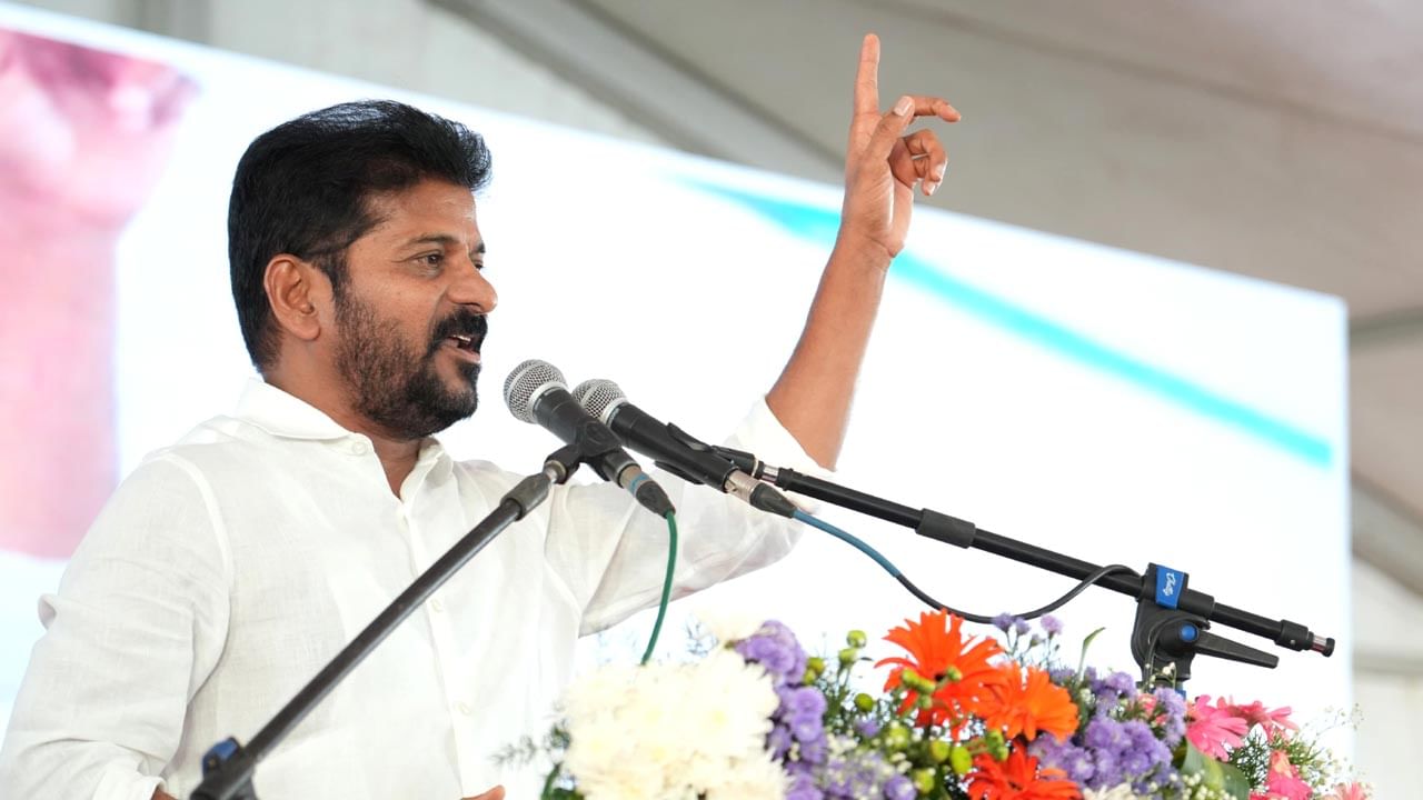 CM Revanth Reddy: నేను ఉన్నంత వరకు కేసీఆర్ ఫ్మామిలీకి కాంగ్రెస్లోకి ఎంట్రీ ఉందడు- సీఎం రేవంత్ రెడ్డి!