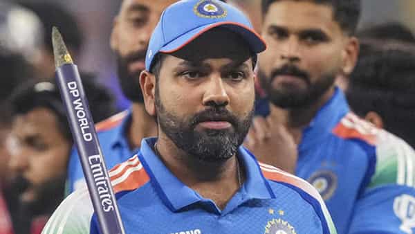 రోహిత్ ఇక సర్దుకో..! వన్డే కెప్టెన్సీ నుంచి కూడా తప్పుకోవలని బీసీసీఐ నుంచి ఆదేశాలు?