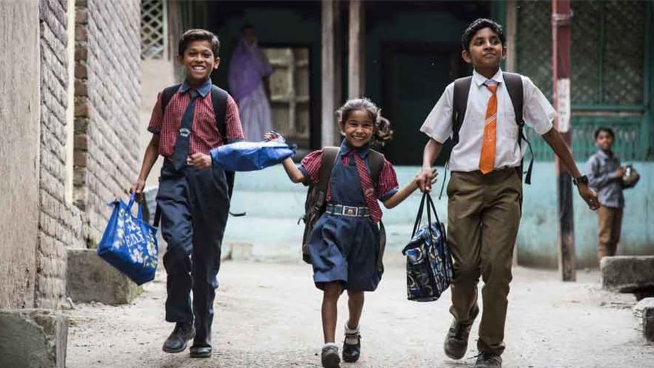 School Reopen: మోగిన బడిగంట.. స్టూడెంట్స్‌కు విద్యాశాఖ గ్రాండ్ వెల్‌కమ్! భలేగా ముస్తాబైన సర్కార్ స్కూళ్లు