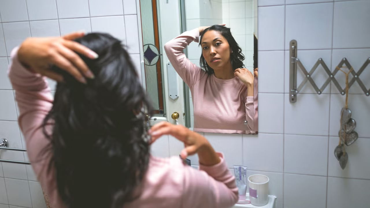 Seeing Face In Mirror