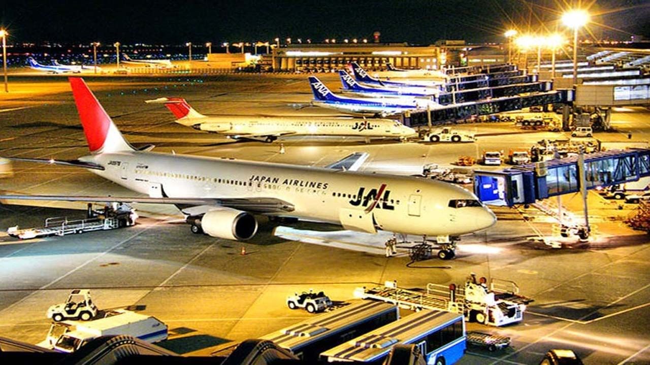 హైదరాబాద్ నుంచి బయలుదేరాల్సిన 7 విమానాల రద్దు.. కారణం అదేనా?