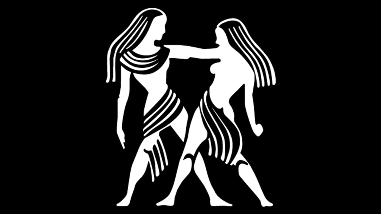 మిథున రాశి : జూలైలో ప్రారంభమయ్యే శ్రావణ మాసం మిథున రాశి వారికి చాలా ప్రయోజనం చేకూరుస్తుందని చెబుతున్నారు పండితులు. ఎందుకంటే? ఇది వారి ఆర్థిక సమస్యలను తొలిగించడమే కాకుండా, ధనలాభం కూడా తీసుకొస్తుందంట. అదే విధంగా ఇంట్లో అనేక శుభకార్యాలు కూడా జరిగే ఛాన్స్ ఉన్నది. అలాగే వీరు ఏ పని చేసినా వారికి విజయం సిద్ధిస్తుంది. ఇంటా బయట మంచి గౌరవ మర్యాదలు లాభిస్తాయి.