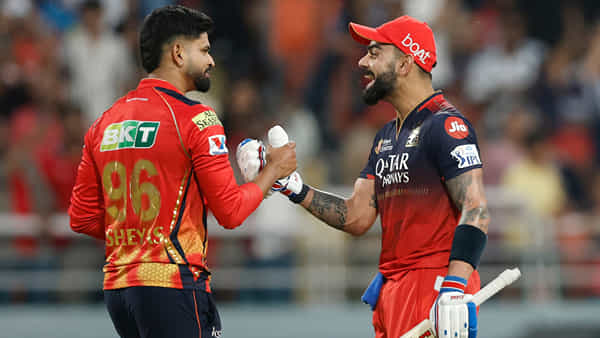 కెప్టెన్గా విరాట్ కోహ్లీ రికార్డును బద్దలు కొట్టిన శ్రేయస్ అయ్యర్! ధోని కూడా వెనకే..