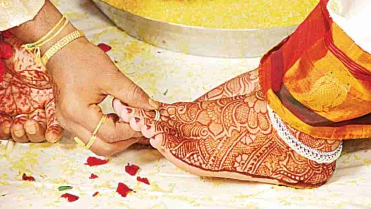 ఆడవాళ్లు కాళ్లకు మెట్టెలు ఎందుకు ధరిస్తారు..? వీటి వెనుక ఉన్న ఆరోగ్య రహస్యాల గురించి మీకు తెలుసా..?