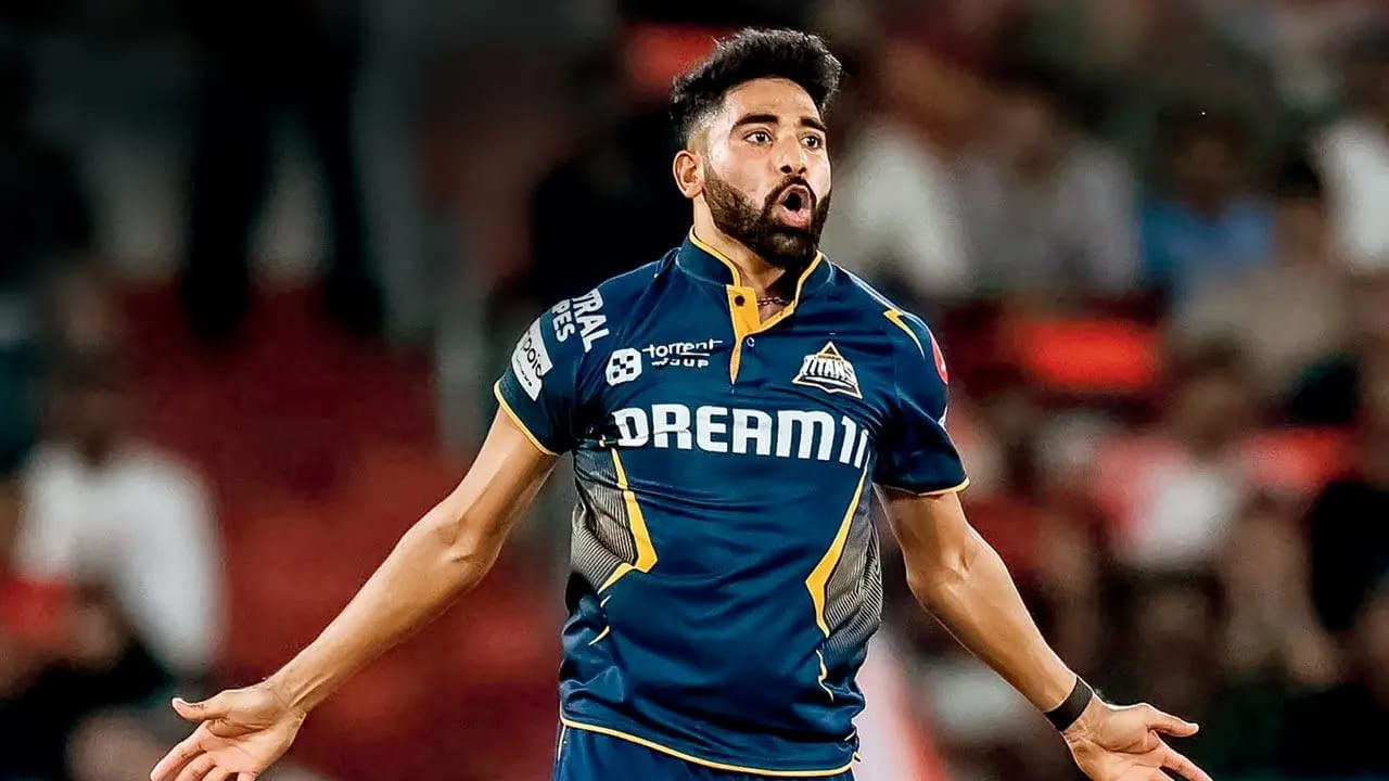 గుజరాత్ టైటాన్స్ ఫాస్ట్ బౌలర్ మహ్మద్ సిరాజ్ అత్యధిక డాట్ బాల్స్ వేసిన ఘనతను పొందాడు. ఈ సీజన్లో అతను 15 మ్యాచ్ల్లో 151 డాట్ బాల్స్ వేశాడు.