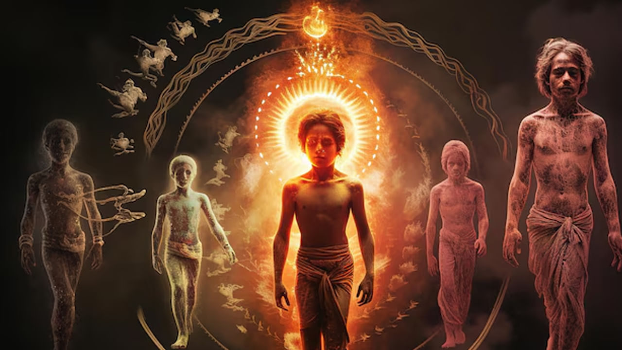 జన్మకు ముందు, మన ఆత్మలు తమ తదుపరి జీవితాలను ఎంచుకుంటాయనే భావన వేల సంవత్సరాలుగా వేదాలు, ఉపనిషత్తులు, బౌద్ధ గ్రంథాలు, ఇతర రహస్యవాద సంప్రదాయాలలో వివరించబడింది. ఈ ప్రక్రియలో కర్మ, సంస్కారాలు, ఆత్మ ఆధ్యాత్మిక అభివృద్ధి ముఖ్యమైన పాత్ర పోషిస్తాయి.