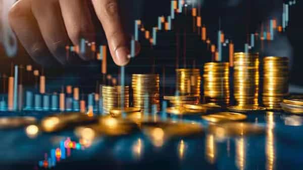 Investment Schemes: ఈక్విటీ స్కీమ్స్లో ఆ రెండే టాప్.. మూడు నెలలుగా రాబడి వరద