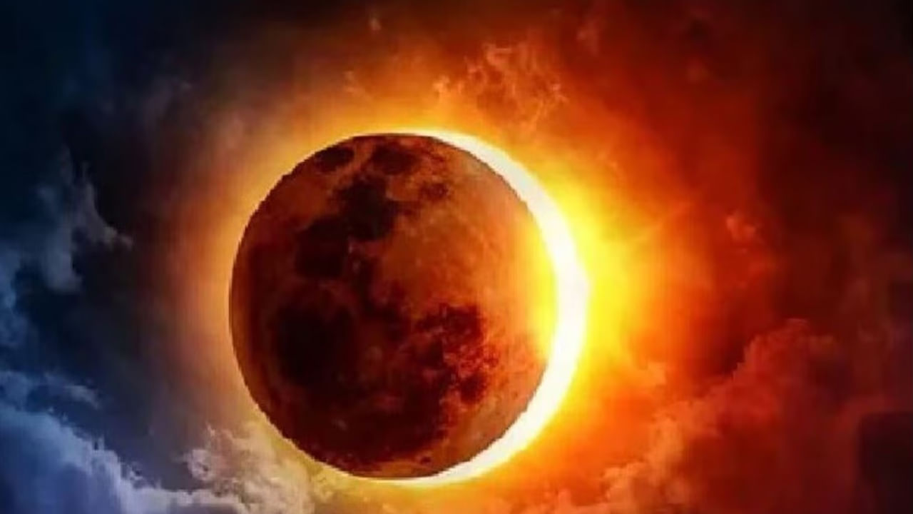 మొదటి సూర్య గ్రహణం వలన యుద్ధాలు మొదలైతే, రెండో సూర్యగ్రహణం వలన రాజకీయ ప్రకంపనలు తప్పవని చెబుతున్నారు పండితులు. ఇది భూకంపాలు, అగ్నిపర్వత విస్ఫోటనాలు, భయంకరమైన సునామీ , తుఫానులు, వంటి వాటికి దారితీయోచ్చునంట.