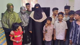 ఒకే కుటుంబంలో 12మంది పిల్లలకు తల్లికి వందనం.. ఎంత డబ్బు వచ్చిందంట ఒకే కుటుంబంలో 12మంది పిల్లలకు తల్లికి వందనం.. ఎంత డబ్బు వచ్చిందంట