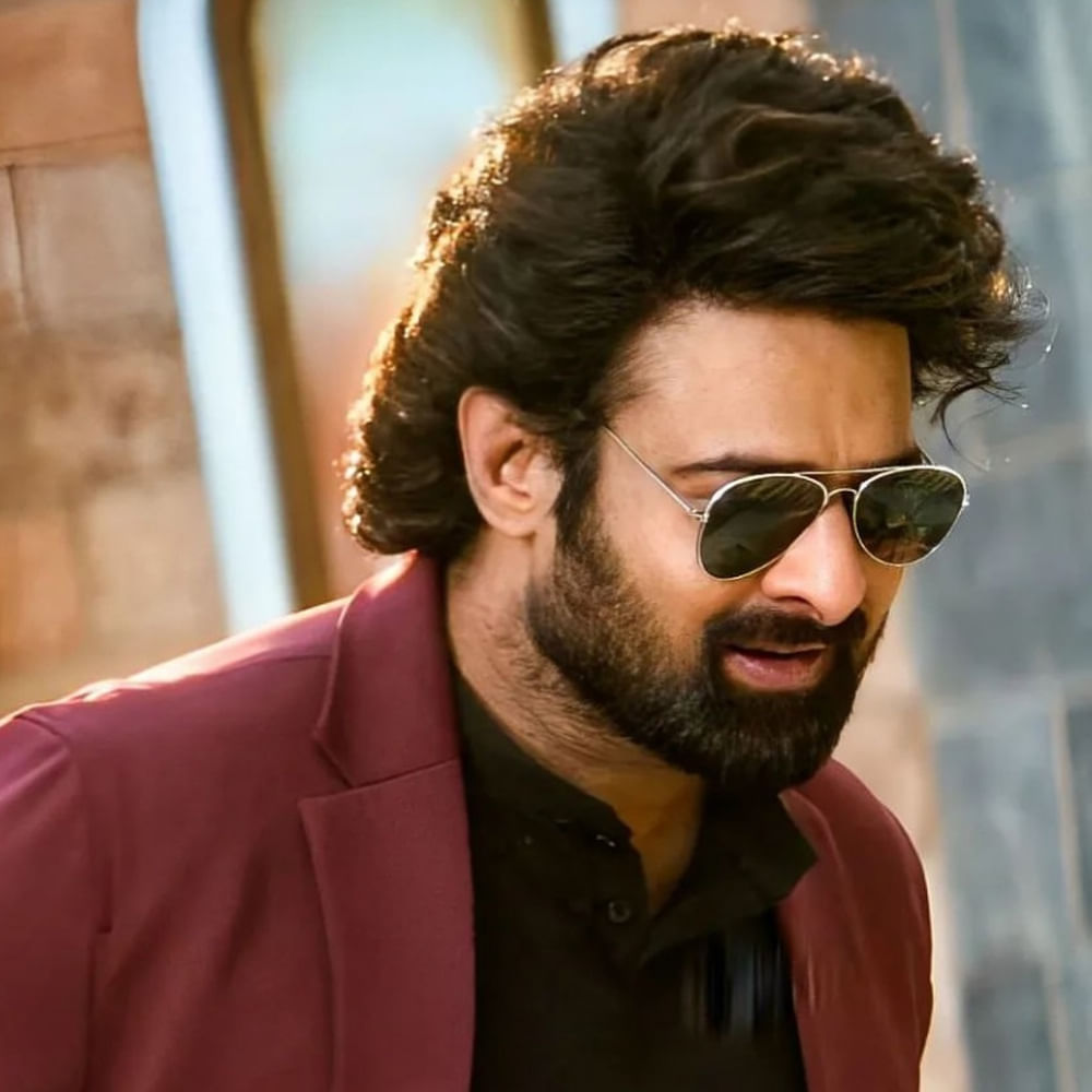 తొలి భాగంలో తండ్రీ కొడుకులకు సంబంధించిన సీన్స్‌ లేకపోయినా... సీక్వెల్‌లో ఆ ఫ్లేవర్‌ ఉండబోతుందన్న హింట్ ఇచ్చారు మేకర్స్‌. త్వరలో రిలీజ్‌కు రెడీ అవుతున్న ది రాజాసాబ్‌ కూడా తాత సెంటిమెంట్‌తోనే తెరకెక్కుతోంది.