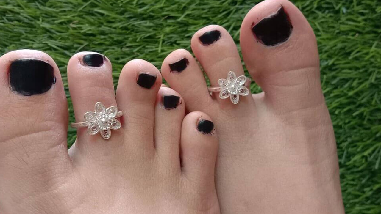 Toe Rings Photo