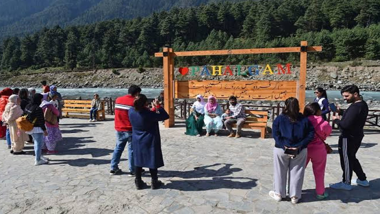 Jammu and Kashmir: ఉగ్రదాడి తర్వాత.. కశ్మీర్‌లో తెరుచుకున్న పర్యాటక ప్రదేశాలు