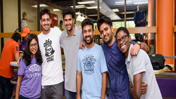 International Degree: అంతర్జాతీయ డిగ్రీ కావాలా? ఈ టిప్స్ పాటిస్తే మరింత ఈజీ