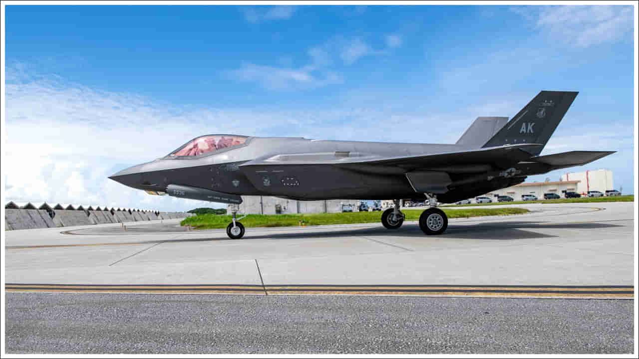 UK Fighter Jet: తిరువనంతపురంలో యూకే ఫైటర్ జెట్ అత్యవసర ల్యాండింగ్.. ఎందుకంటే..