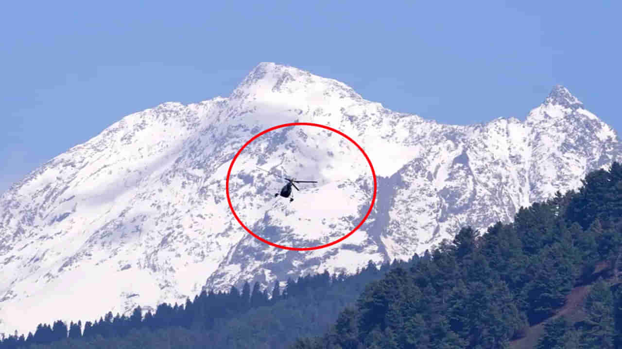 Kedarnath Helicopter Crash: మరో ఘోర విషాదం.. కేదార్నాథ్లో కుప్పకూలిన హెలికాఫ్టర్! ఏడుగురు మృతి..