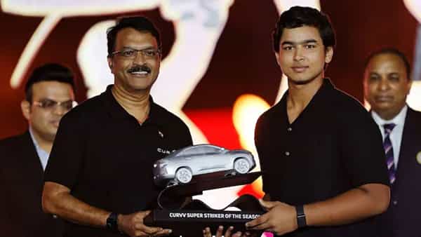 Vaibhav Suryavanshi: 14 ఏళ్లకే ఐపీఎల్ స్టార్.. గిఫ్ట్గా వచ్చిన లగ్జరీ కారు ఏం చేశాడో తెలుసా?