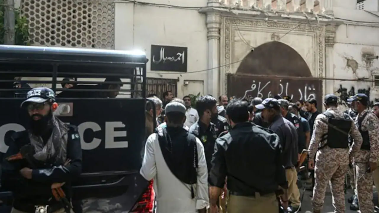 కారు బాంబు దాడి.. 13 మంది సైనికులు మృతి! భారత్‌ చేసిందంటూ పాకిస్థాన్‌ ఆరోపణ.. విదేశాంగ శాఖ స్పందన