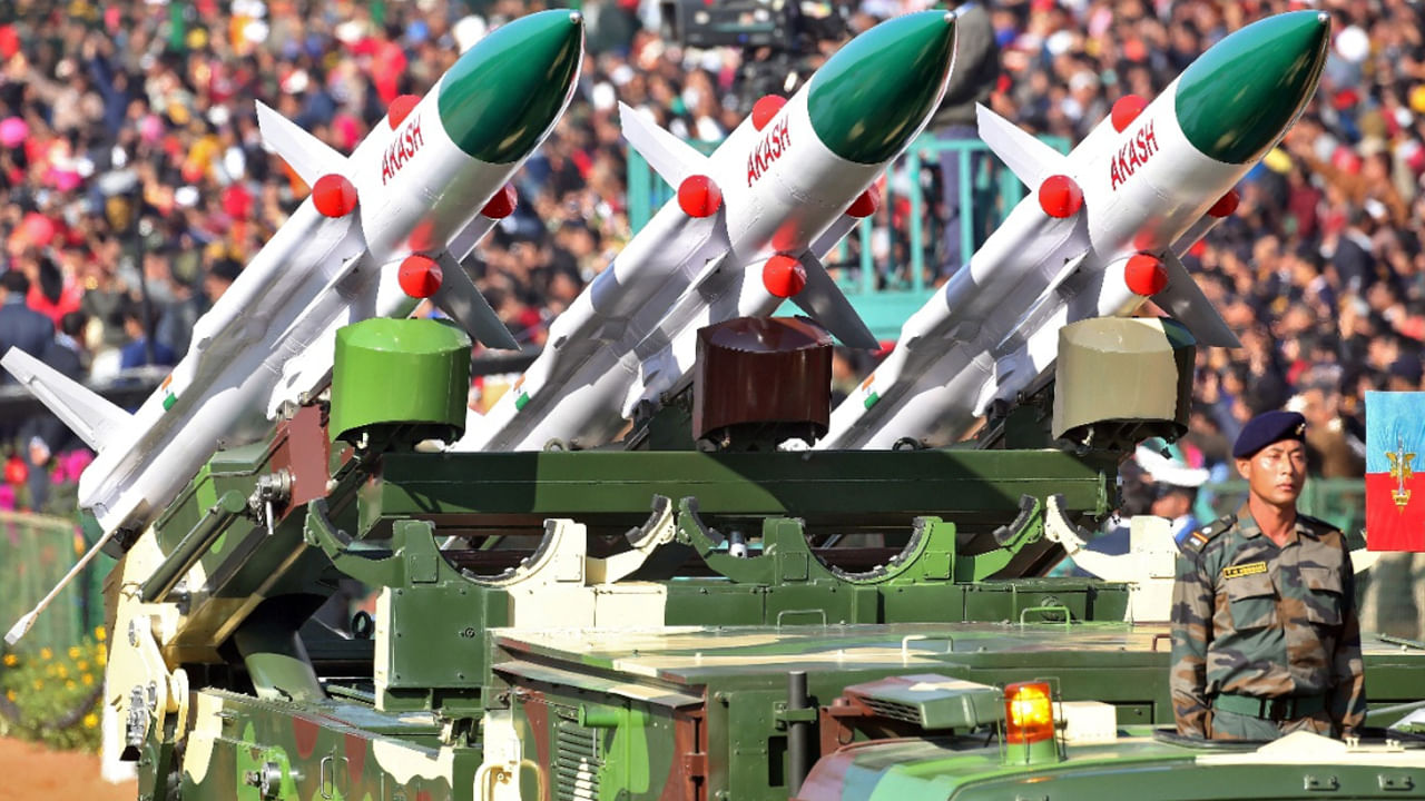 ఆపరేషన్‌ సిందూర్‌తో భారత ఆయుధాలకు పెరిగిన డిమాండ్.. ఆకాశ్ క్షిపణి వ్యవస్థతో పాటు గరుడ ఫిరంగులపై బ్రెజిల్ ఆసక్తి!