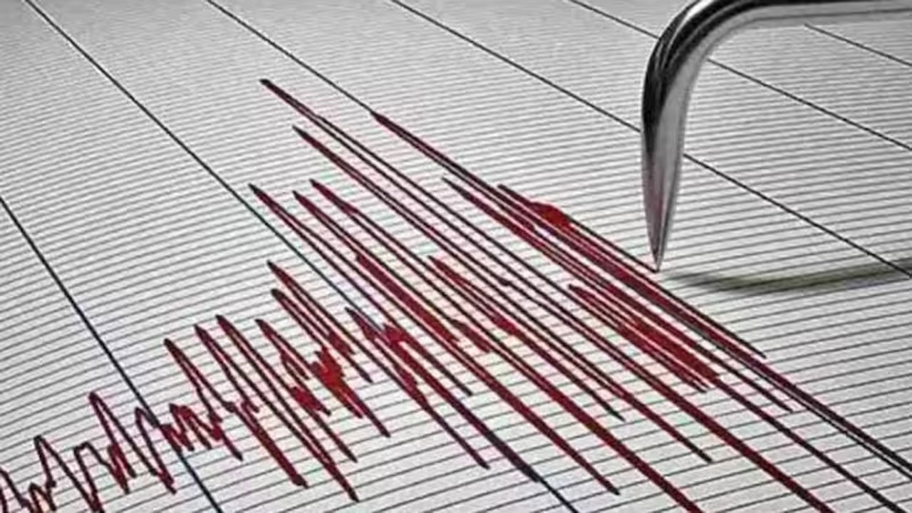 Earthquake: అలస్కాలో భారీ భూకంపం... తీవ్రత 7.3గా నమోదు... సునామీ హెచ్చరికలు జారీ