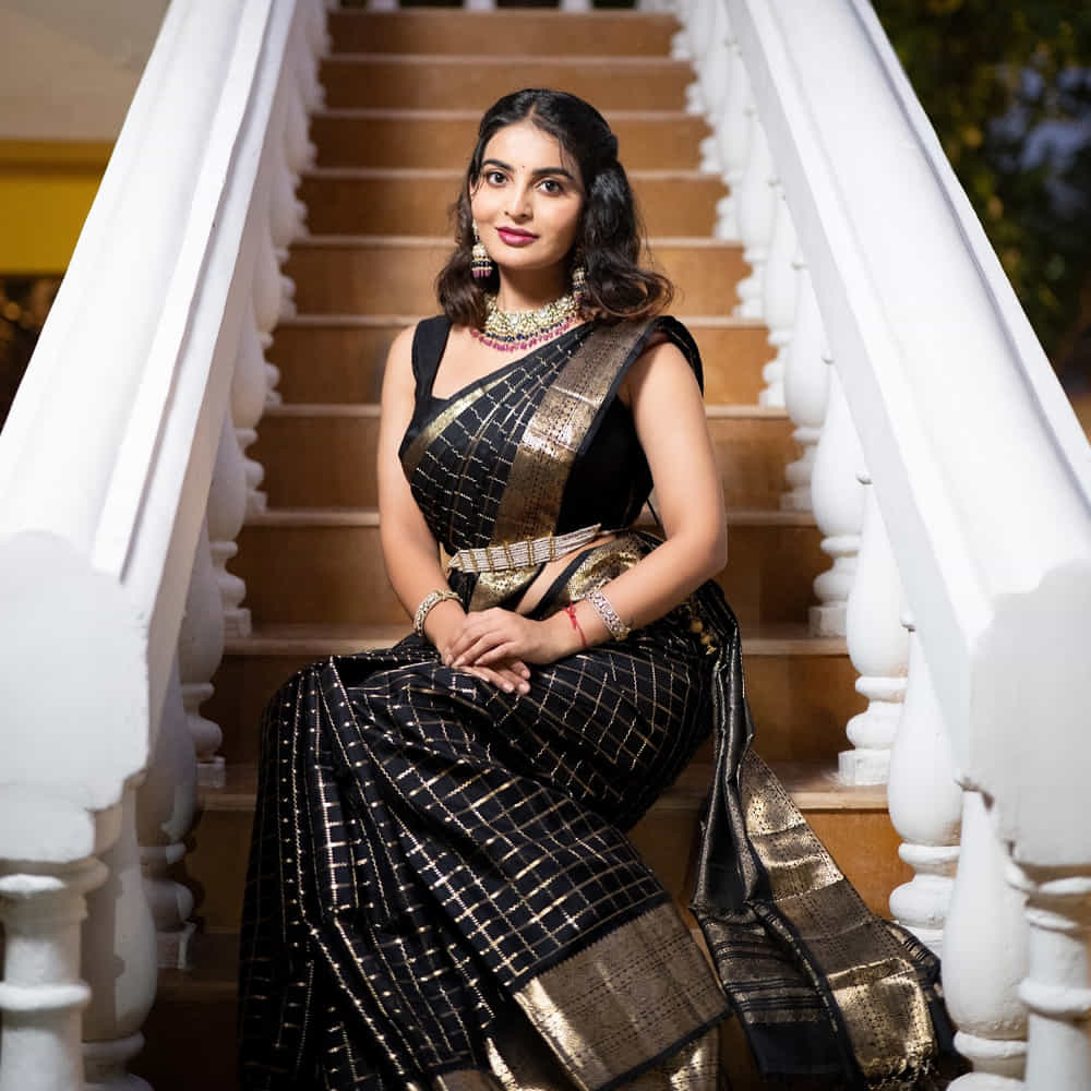 తొలి సినిమాతోనే నటన పరంగా మంచి మార్కులు కొట్టేసింది. ఆతర్వాత వరుసగా ఆఫర్స్ అందుకుంది. ఈ క్రమంలోనే పవర్ స్టార్ పవన్ కళ్యాణ్ నటించిన వకీల్ సాబ్ సినిమాలో కీలక పాత్రలో కనిపించి మెప్పించింది. ఈ సినిమా తర్వాత అనన్య క్రేజ్ పెరిగిపోయింది.