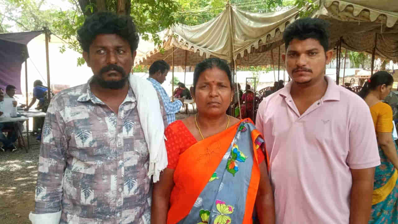 ఇంత అమానుషమా.. పెద్దల మాట వినలేదని కుల బహిష్కరణ.. ఎక్కడో కాదు..