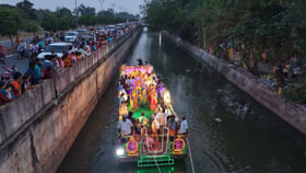 ఆంధ్రా ప్యారిస్ అందాలు తిలకించేలా బోటు షికార్.... ఎప్పుడంటే.. ఆంధ్రా ప్యారిస్ అందాలు తిలకించేలా బోటు షికార్.... ఎప్పుడంటే..
