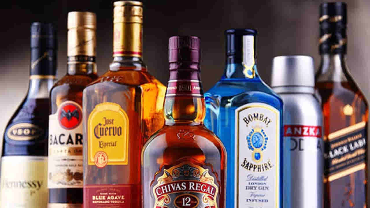 Andhra Pradesh: ఏపీ లిక్కర్ సేల్స్లో బ్రాండెడ్ హవా.. 56 శాతం పెరిగిన అమ్మకాలు.. కారణమదే..?