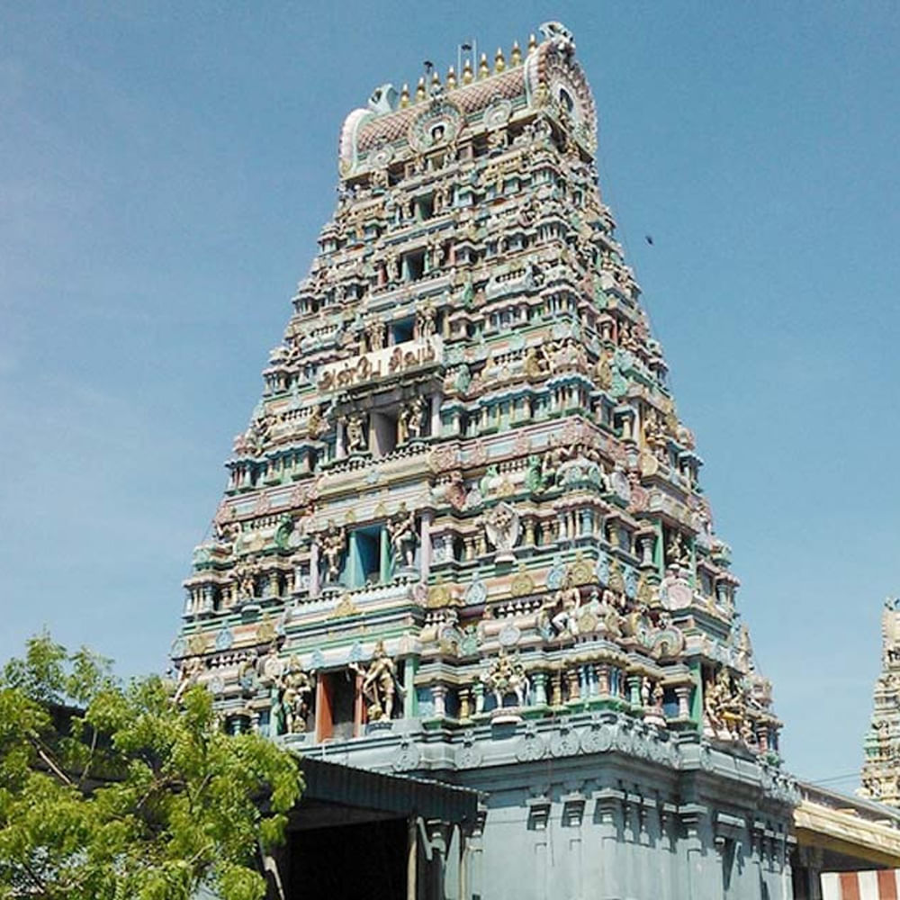 మరుందీశ్వరర్ ఆలయం: తిరువాన్మియూర్లో మరుండీశ్వరర్ ఆలయం ఉంది, ఇక్కడ ప్రజలు శివుడిని వ్యాధులను నయం చేసే దేవతగా పూజిస్తారు. వేద జ్యోతిష సంప్రదాయాల ప్రకారం శని మన అనారోగ్య సమస్యలతో పాటు.. కర్మ ఫలితాలను నిర్దేశిస్తాడు.