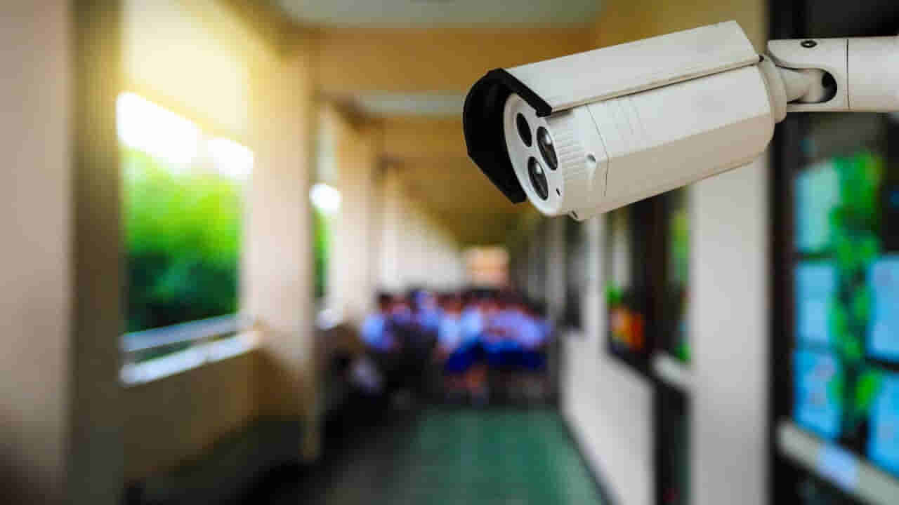 స్కూళ్లలో హై-రిజల్యూషన్ సీసీ కెమెరాలు ఏర్పాటు చేయండి.. CBSE బోర్డు కీలక ఆదేశాలు