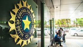 BCCI: బీసీసీఐ కార్యాలయంలో భారీ దొంగతనం.. BCCI: బీసీసీఐ కార్యాలయంలో భారీ దొంగతనం..
