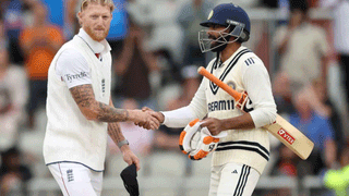 Team India : ఇంగ్లాండ్‎కు 46ఏళ్ల నాటి గతాన్ని గుర్తు చేసిన టీమిండియా బ్యాట్స్‎మెన్..అది కదా మనోళ్లంటే