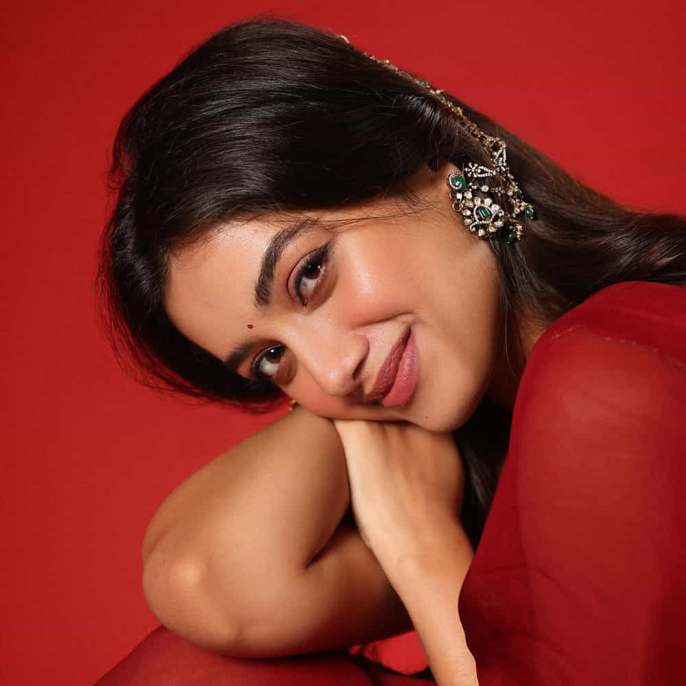 ఉప్పెన తర్వాత కృతి శెట్టికి.. డిజే తర్వాత పూజా హెగ్డేకు.. ధమాకా తర్వాత శ్రీలీలకు ఆఫర్స్ ఇచ్చినట్లు..! వీళ్ళంతా ఒక టైమ్‌లో చాలా బిజీగా ఉన్న స్టార్స్.2022 వరకు పూజా హెగ్డే టైమ్ నడిచింది.. అదే ఏడాది చివరి నుంచి శ్రీలీల టైమ్ మొదలైంది.
