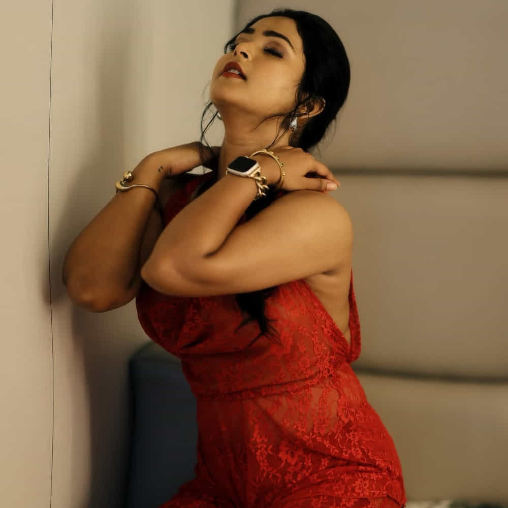 కెనడాలో ఎంబీఏ చేసి మంచి ఉద్యోగం చేయాలనుకున్న బావన.. అనుకోకుండా సినీరంగంలోకి అడుగుపెట్టింది. తనకు అనుకోకుండా మల్లి సీరియల్లో అవకాశం వచ్చిందని గతంలో బయటపెట్టింది. మల్లి సీరియల్ కోసం తాను ఎలాంటి ఆడిషన్స్ చేయలేదని తెలిపింది. 