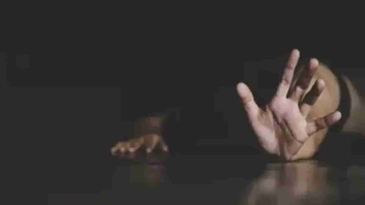 ఇదెక్కడి ఘోరంరా సామీ.. ఫ్రెండ్‌ను అమ్మాయిగా మార్చి అత్యాచారం.. ఆపై డబ్బులు..