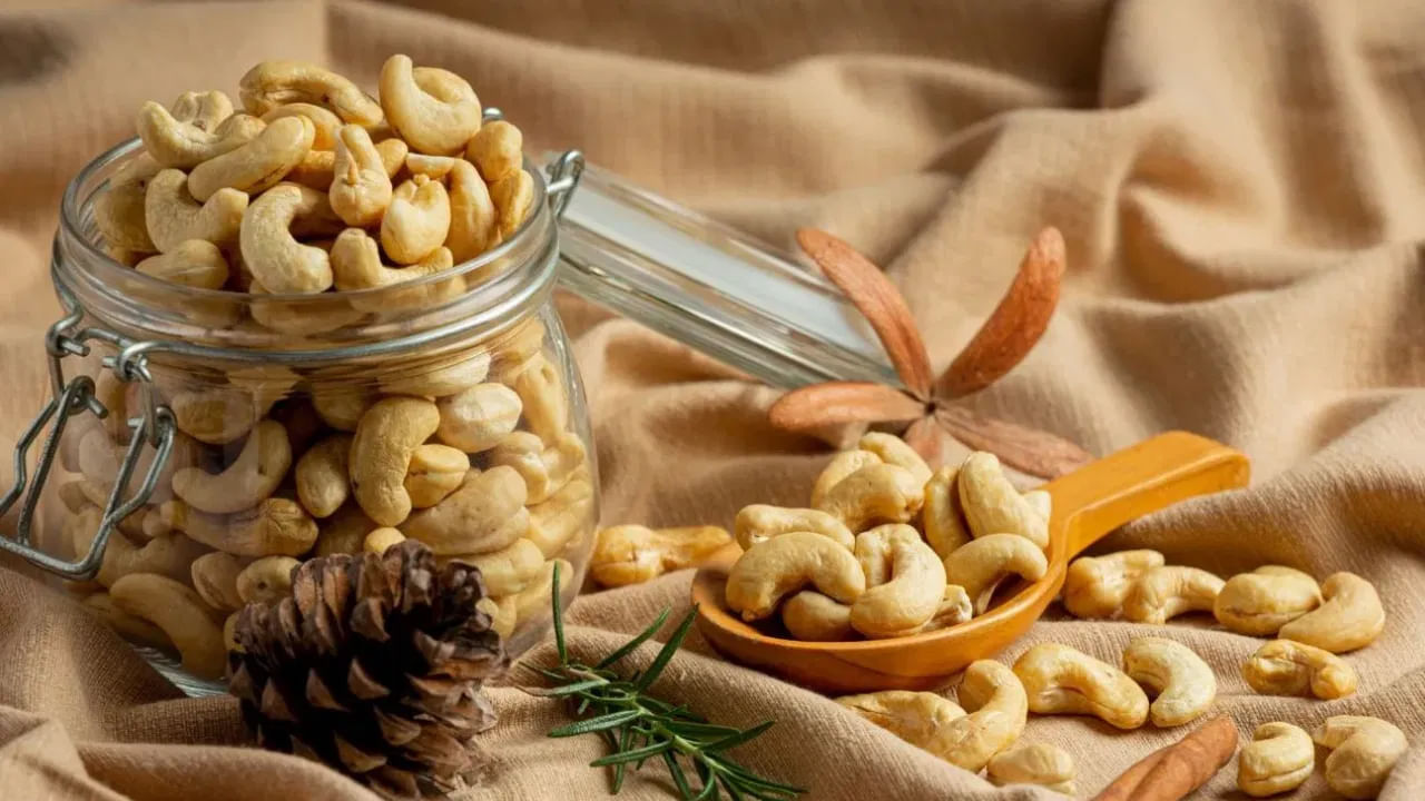 Health Tips: రుచిగా ఉన్నాయని తెగ తింటున్నారా..? అయితే ఇది కచ్చితంగా తెలుసుకోవాల్సిందే!