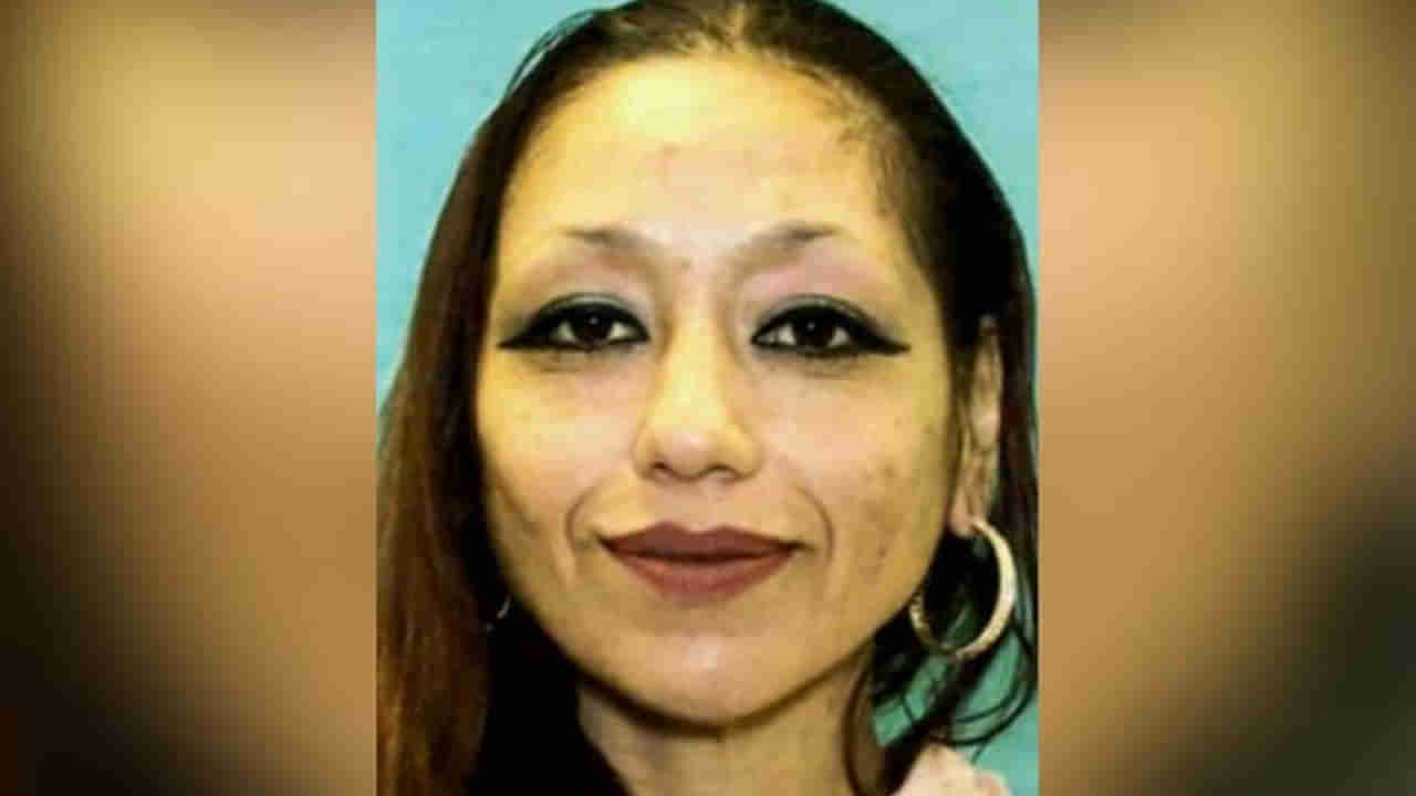 కన్నకొడుకును చంపేసి పారిపోయిన తల్లి.. పట్టిస్తే రూ. 2 కోట్లకు పైగా రివార్డు