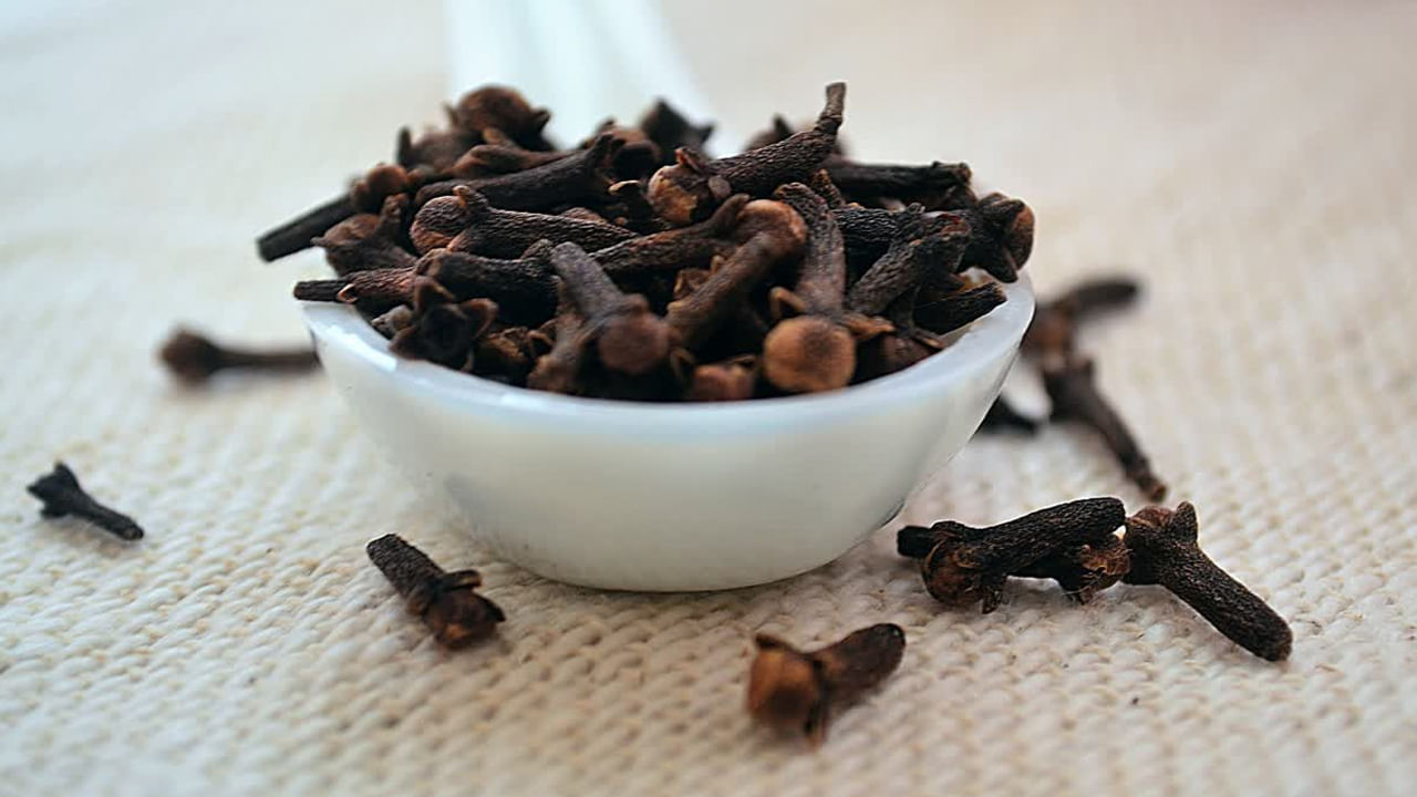 Clove Health Benefits4